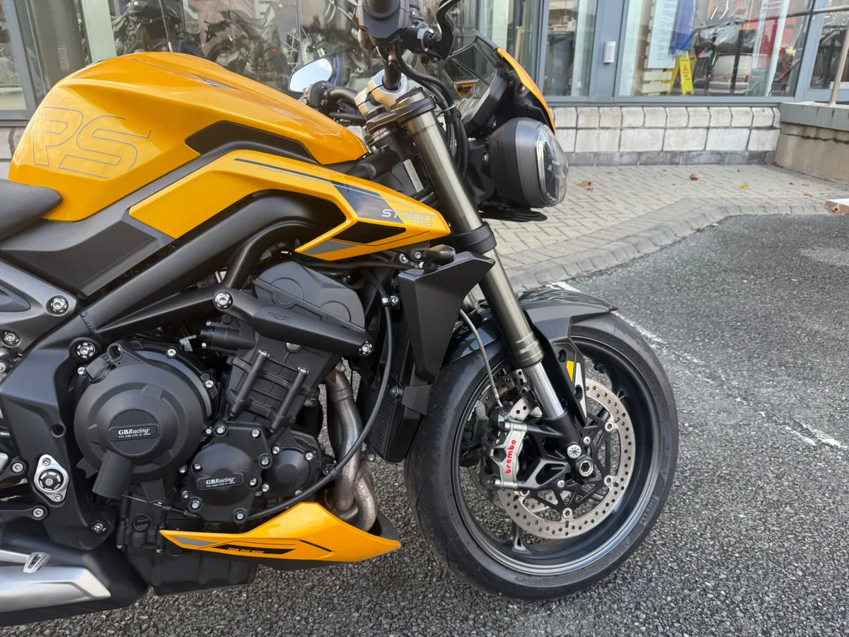 2023 Triumph Street Triple RS - Image 2
