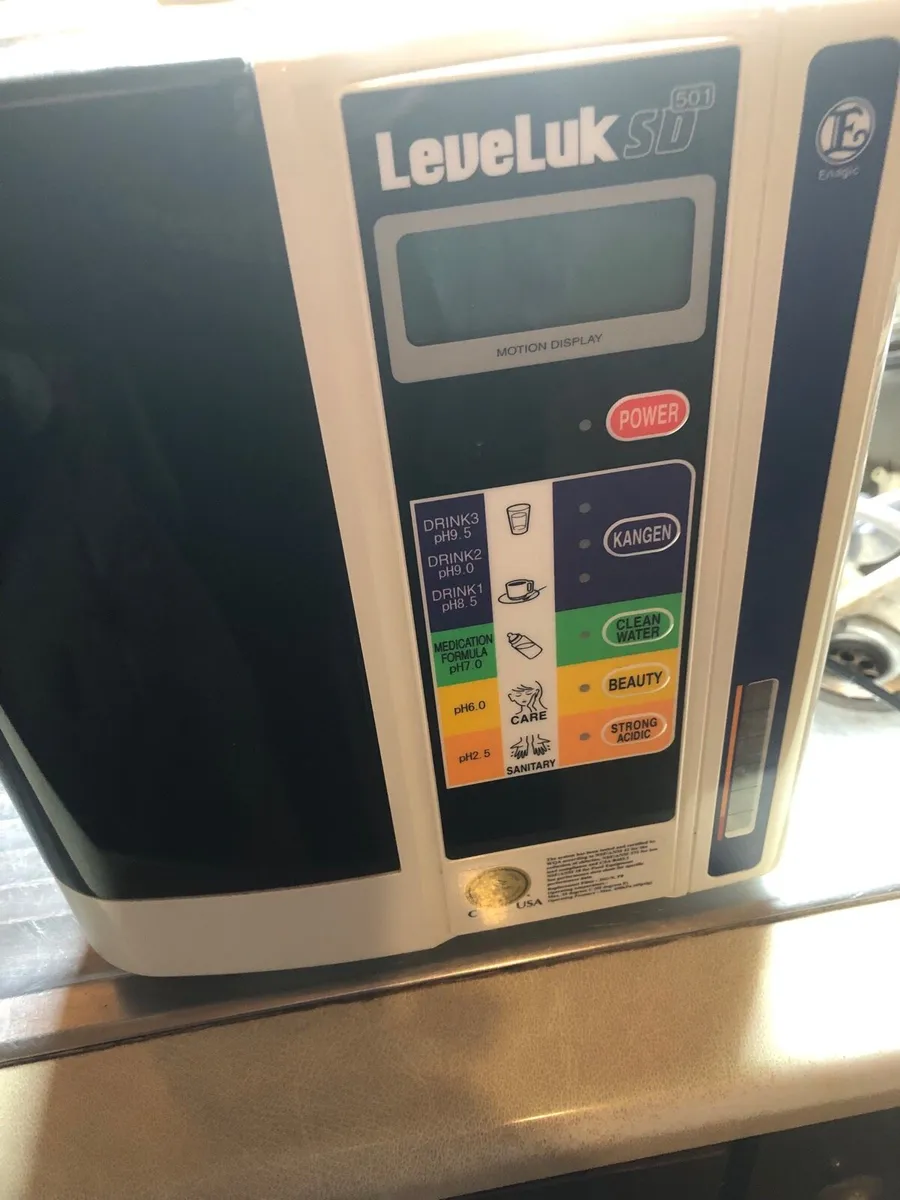 Water filter - Image 1