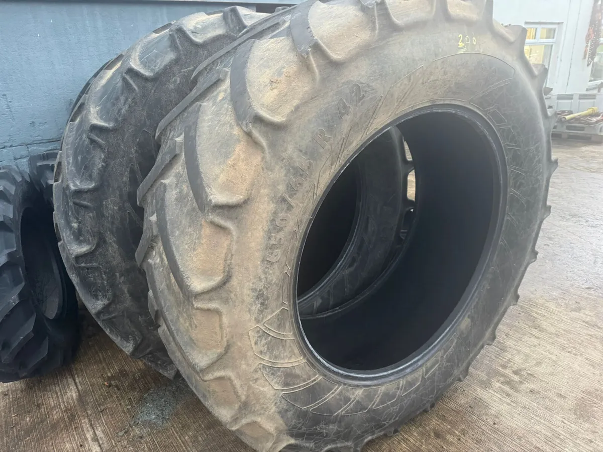 Pair 650/65 R42 Mitas 20% - Image 2