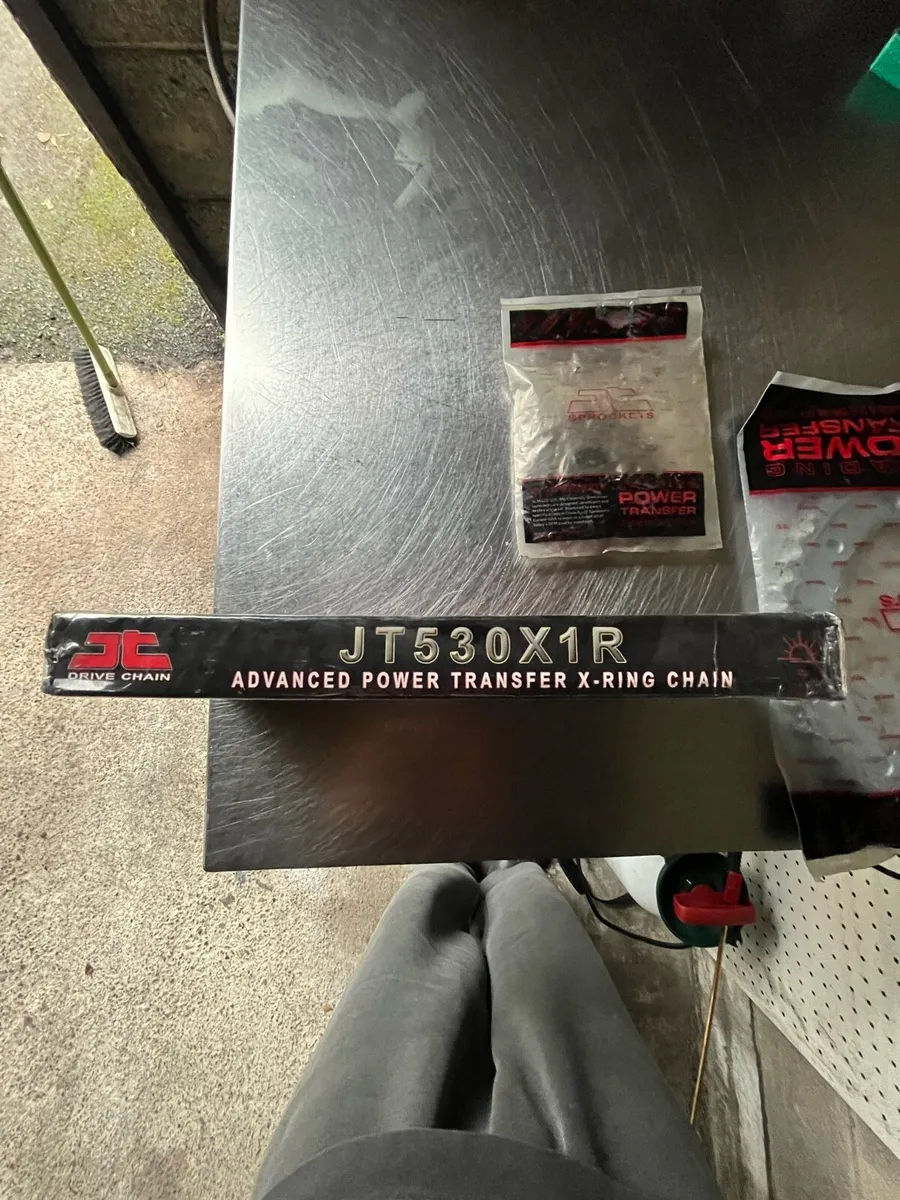 Chain and sprockets set Honda vfr 800 vtec - Image 2