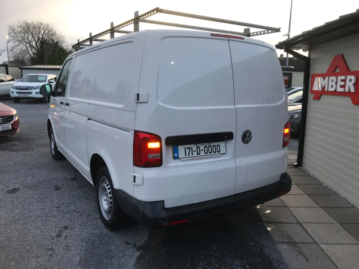 2017 Volkswagen Transporter - Image 3