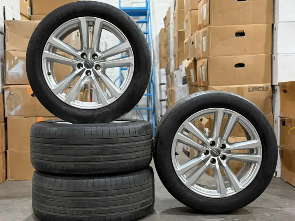 20" GENUINE OEM Q7 ALLOY WHEELS & TYRES - Image 1