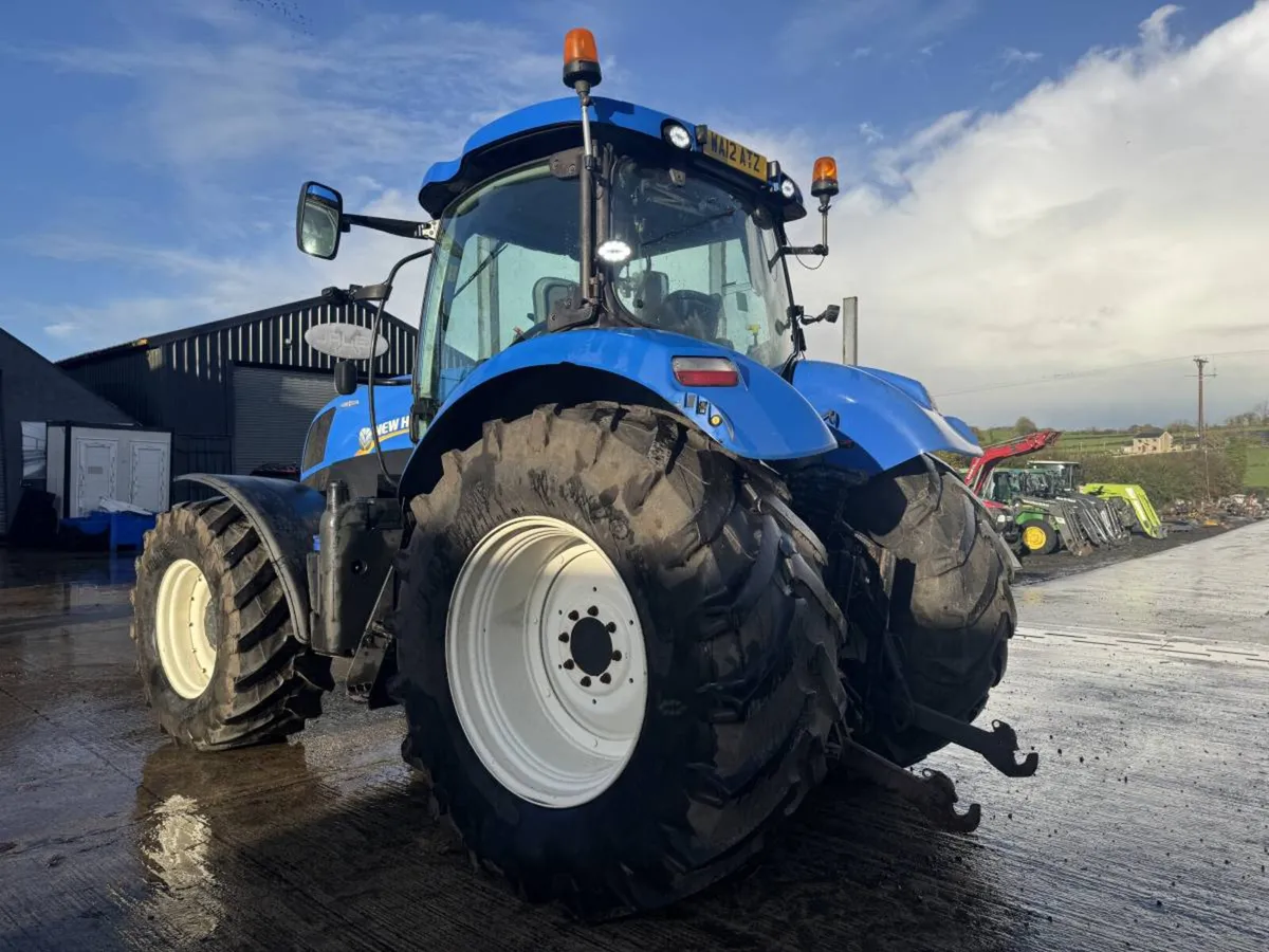 2012 New Holland T7 210 Auto Command - Image 3