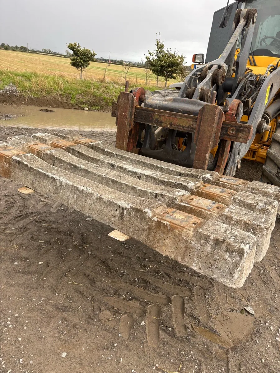 Railway sleepers - Image 1