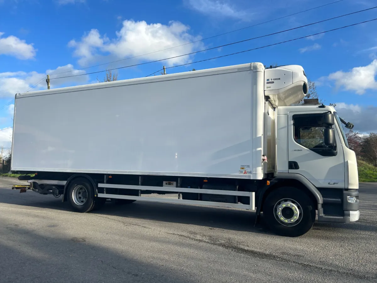 2020 Daf lf230 18 ton multi temp fridge tail lift - Image 4