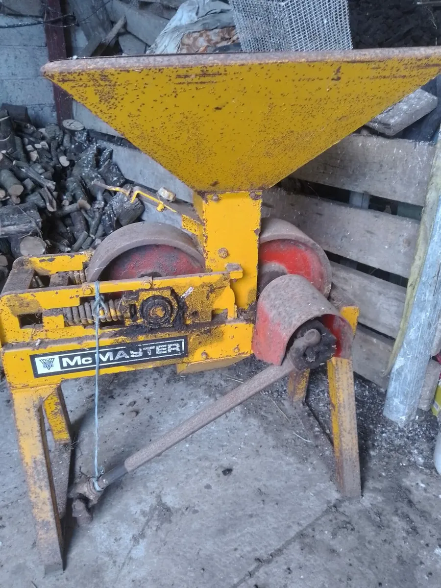 Corn roller - Image 1