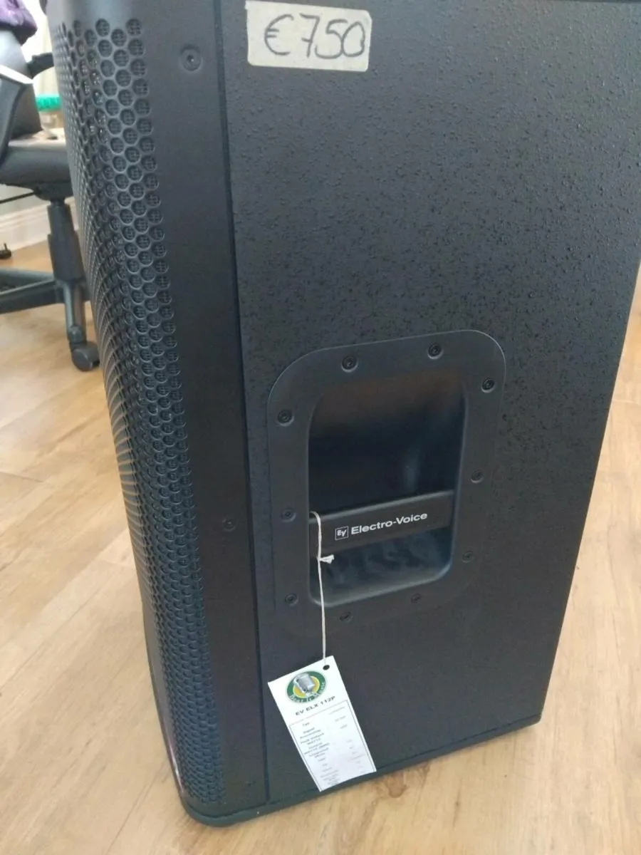 EV ELX 112P speaker - Image 1