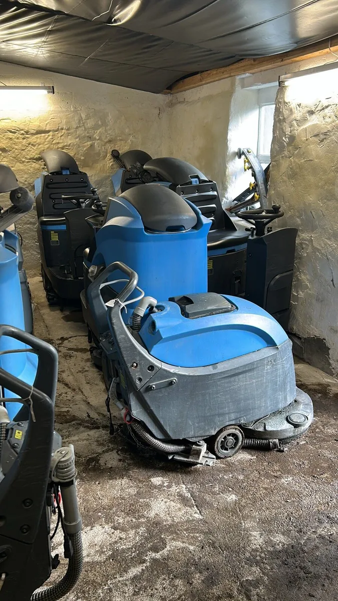 Floor scrubber dryers polishers buffers sanders - Image 1