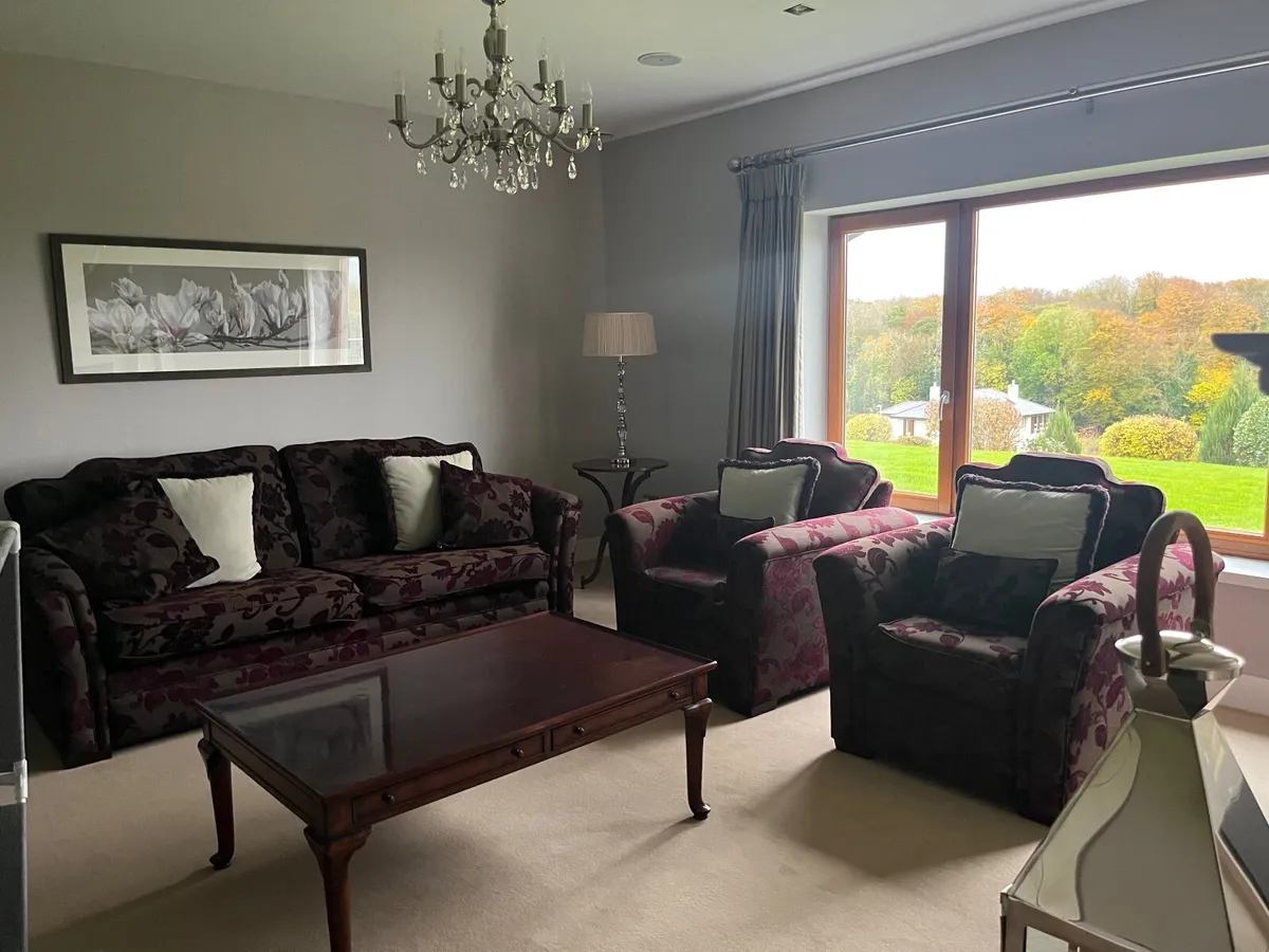 Couch and two chairs - Image 3