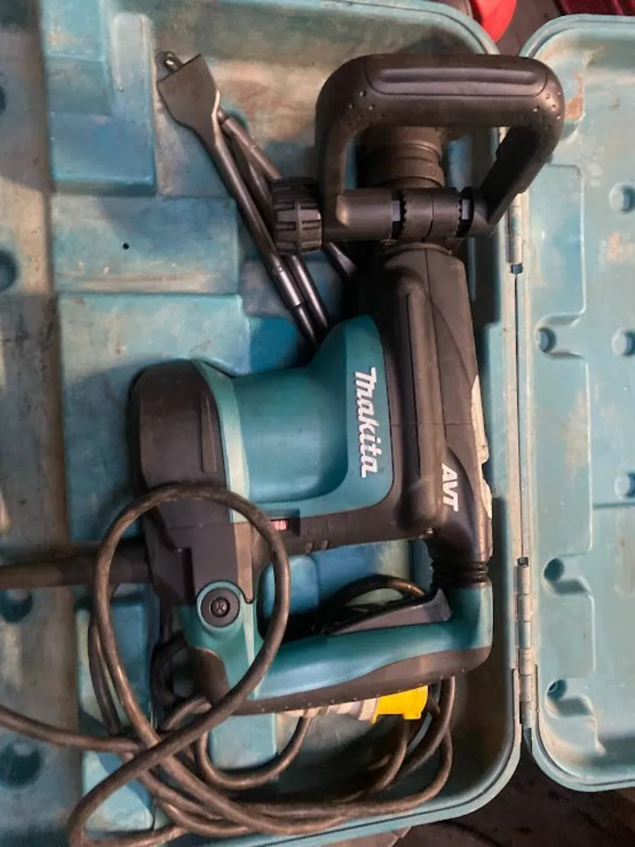 Makita 3210 Drill and Chisel Combi - Image 1