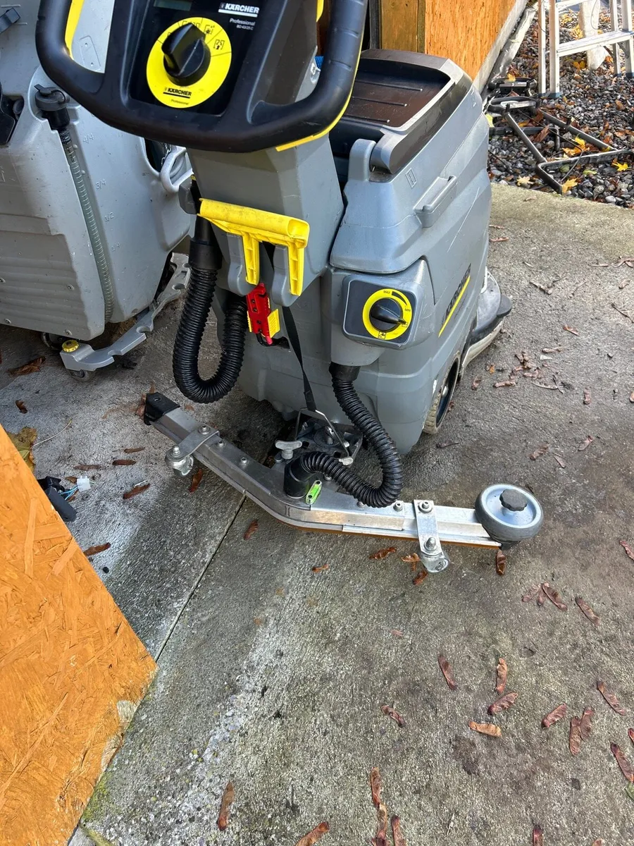 Karcher scrubber dryer - Image 3