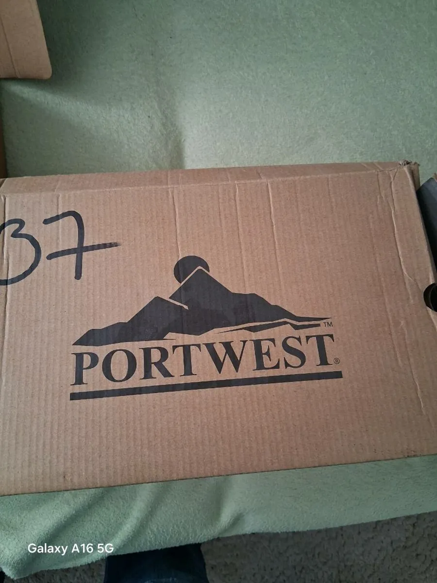 Safety sneakers - Image 2