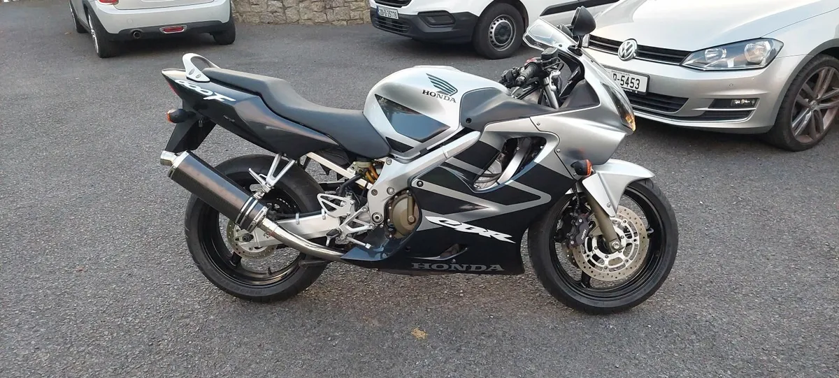 Honda  CBR 600F - Image 1