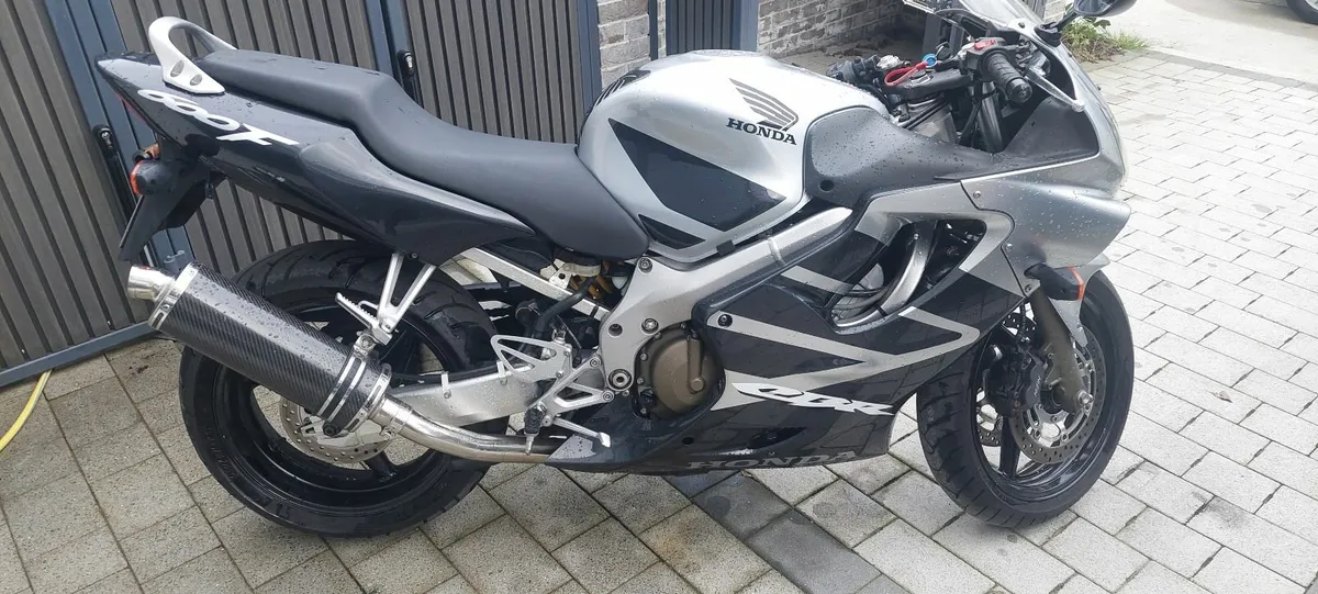 Honda  CBR 600F - Image 3