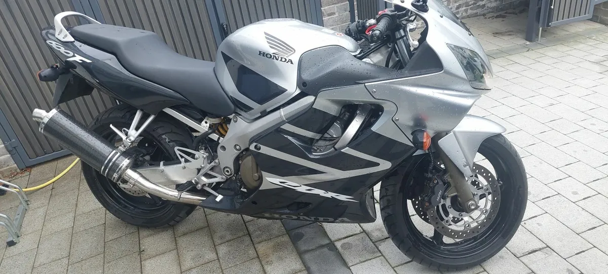 Honda  CBR 600F - Image 4