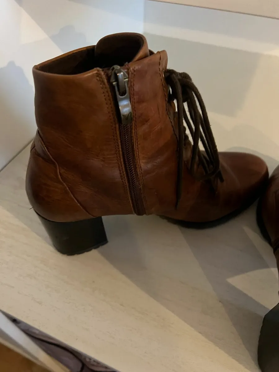 Caprice Genuine Brown Leather Boots,  Size 6 - Image 3