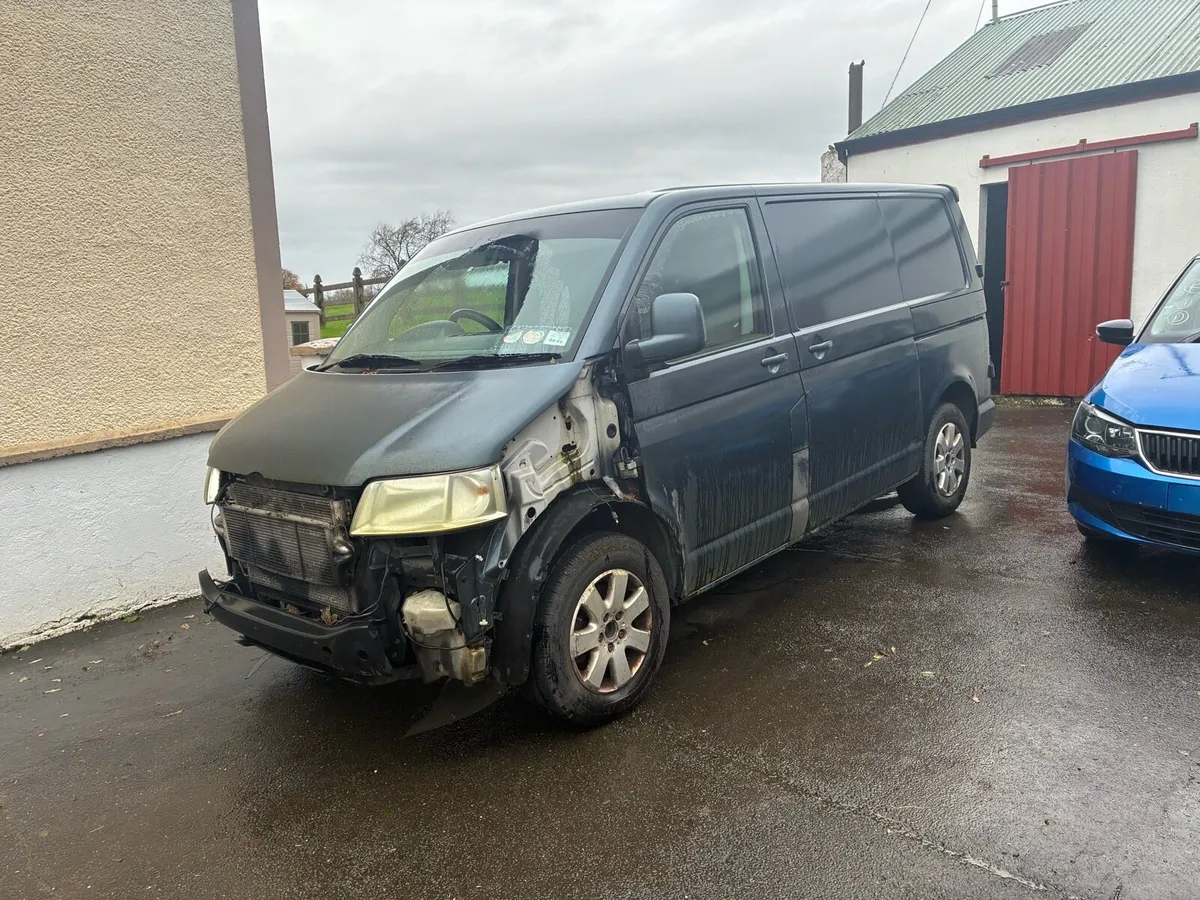 VW transporter t5 07 parts/breaking