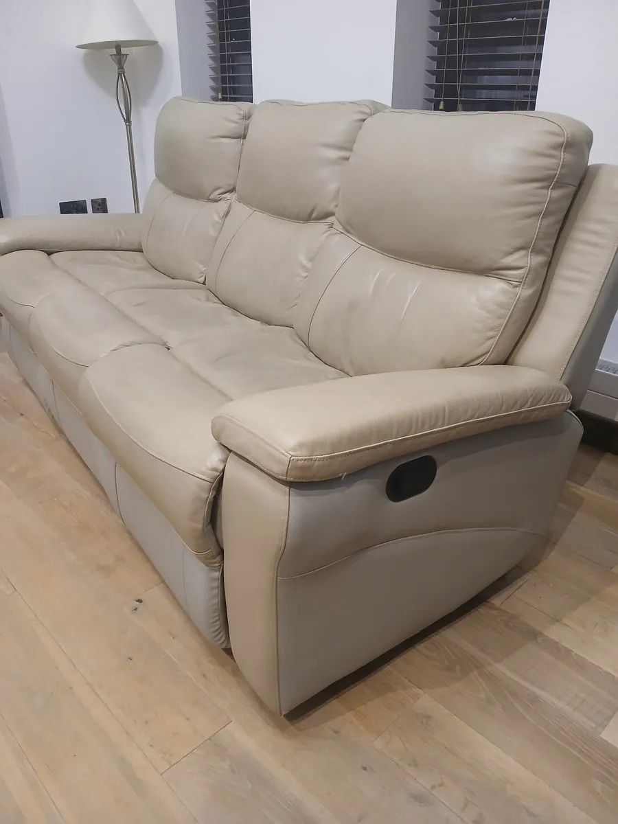 Cream leather sofa 2 + 3 seater - Image 3