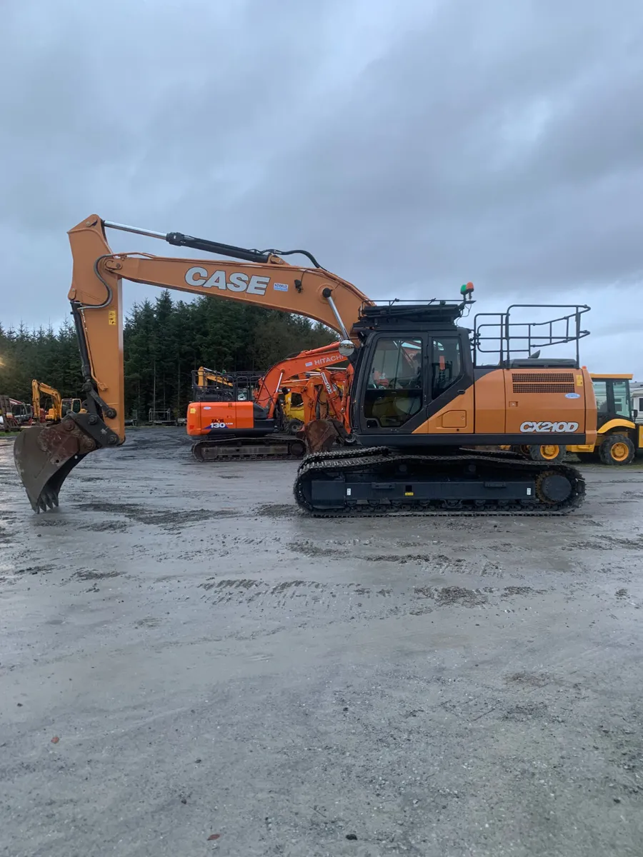 Case 210d.          2021 - Image 2