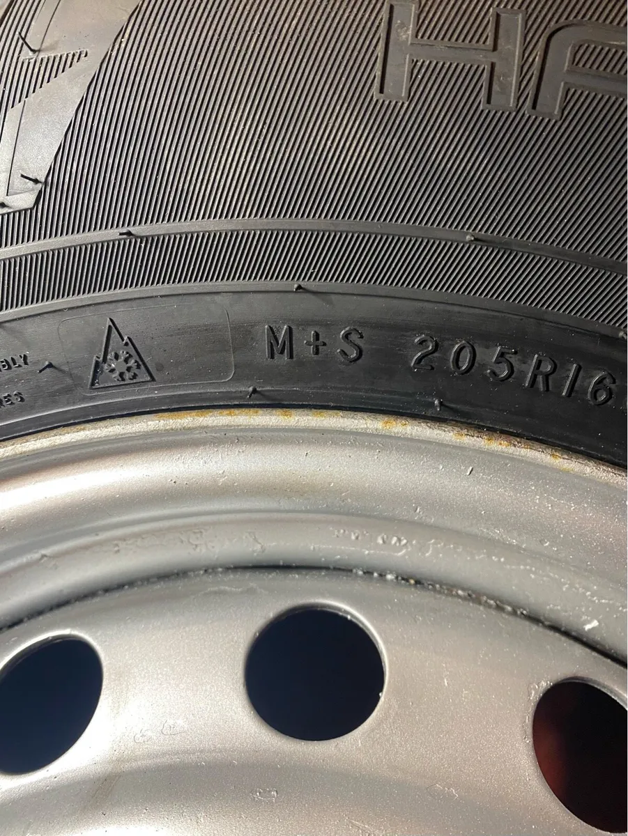 Winter STUDDED Tyres NEW - Image 4