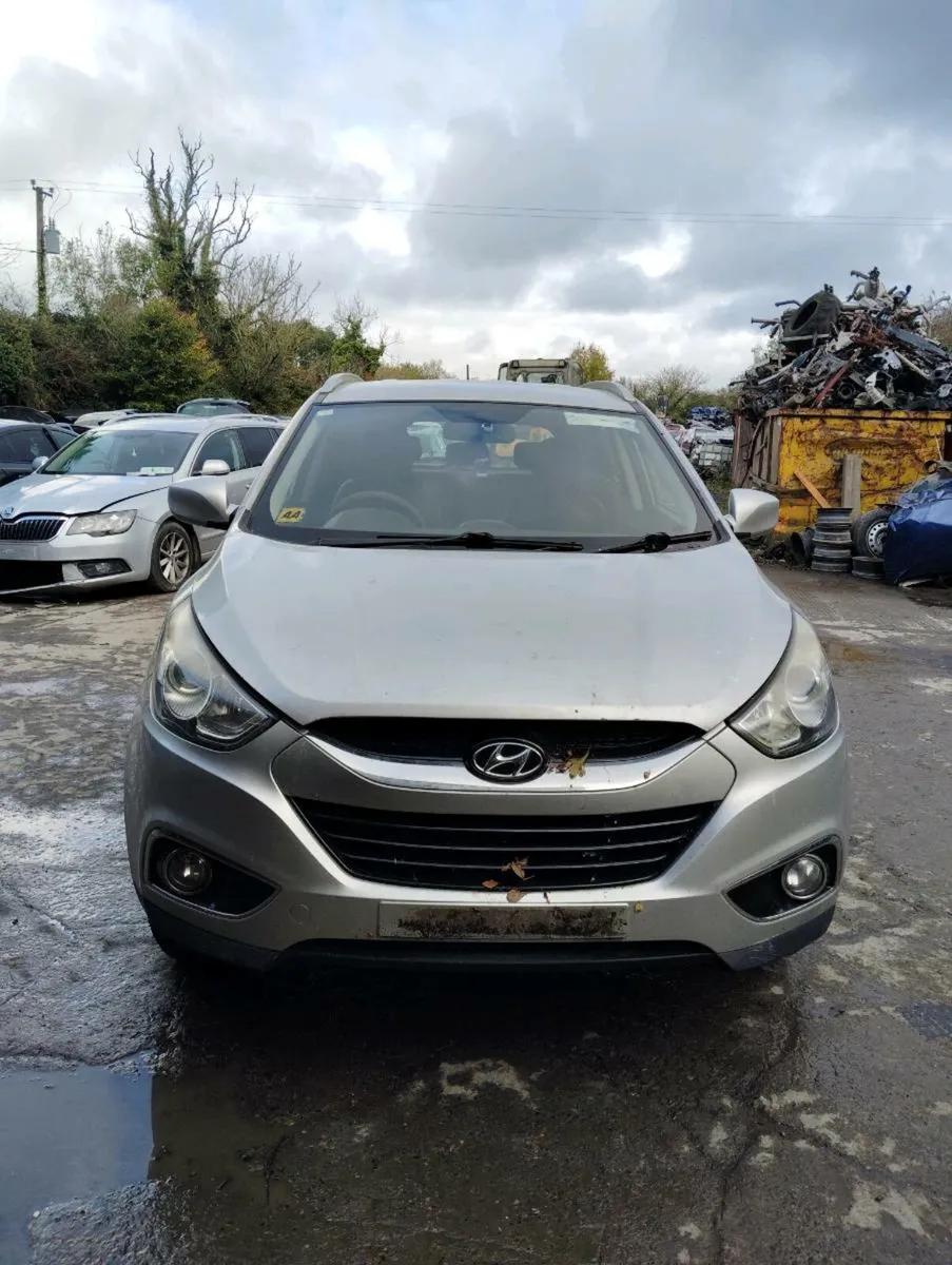 Breaking Hyundai ix35 2012 1.7crdi - Image 4