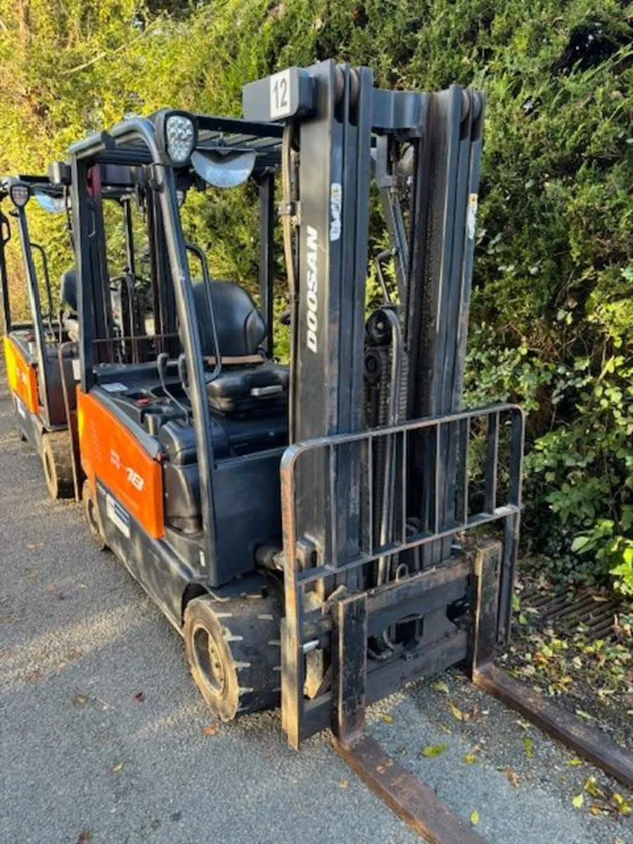 Doosan Forklifts - Image 4
