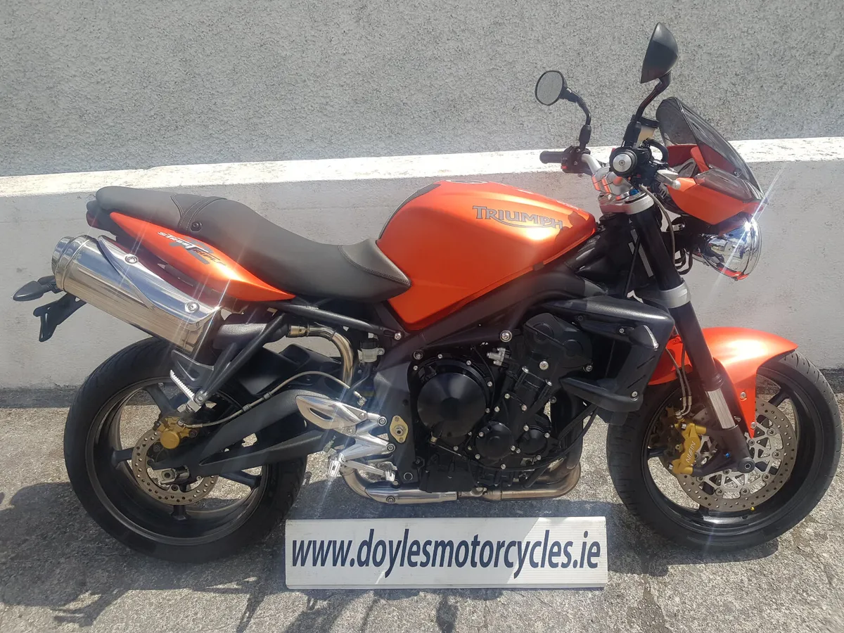 Street Triple x3 @ Doyles Athlone - Image 1