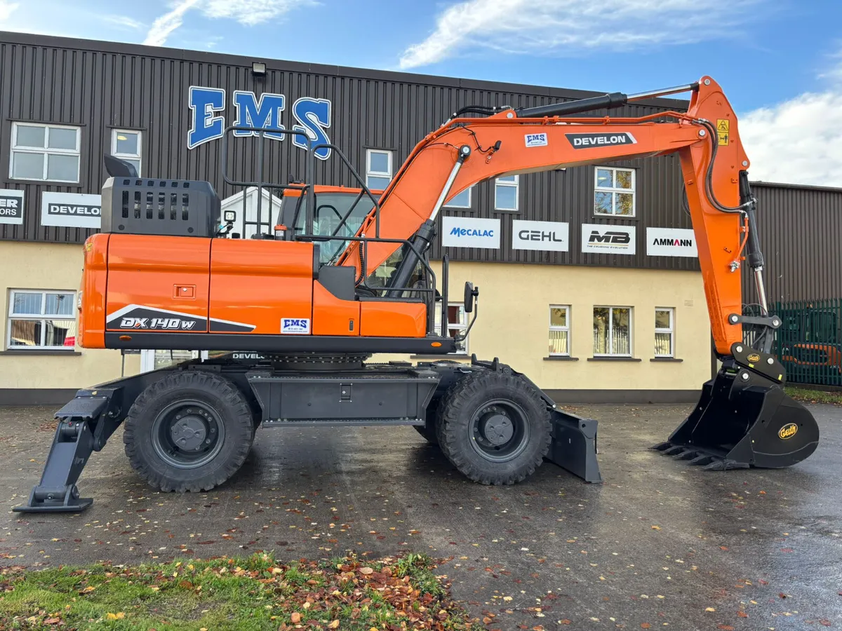 New Develon (Doosan) Dx140W-7 - Image 1