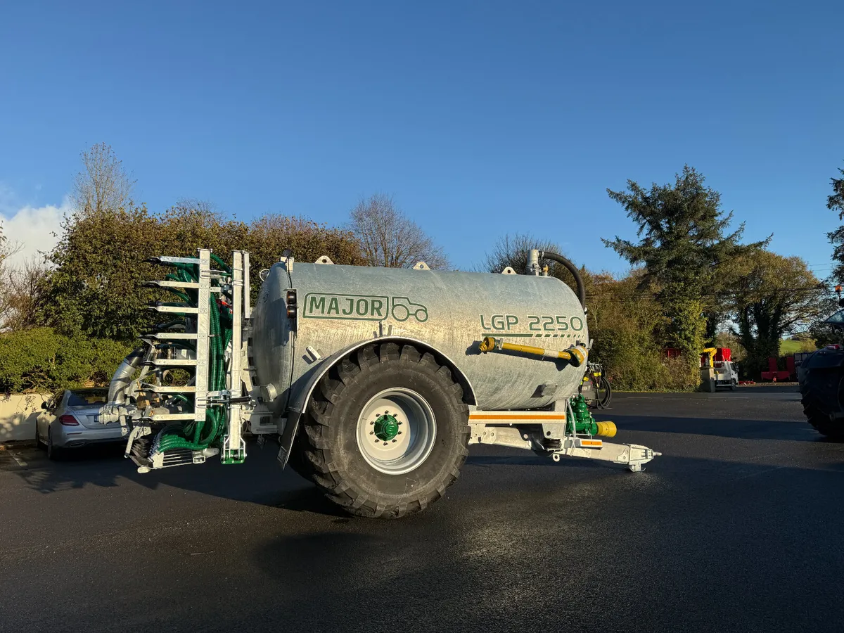 🚜 Major 2250LGP Galvanised Vacuum Tank - Image 1