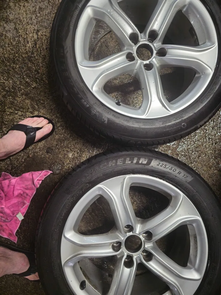 Alloys 4x & 4 New Tyres - Image 1