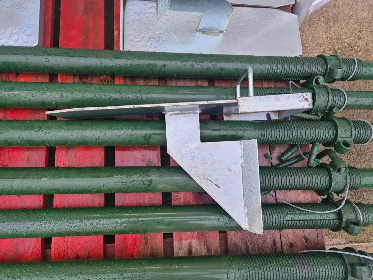 Acrow Prop and Strongboy - Image 2