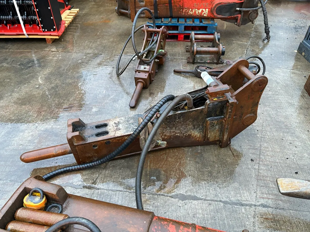 Atlas Copco 750 Rock Hammer Breaker - Image 2
