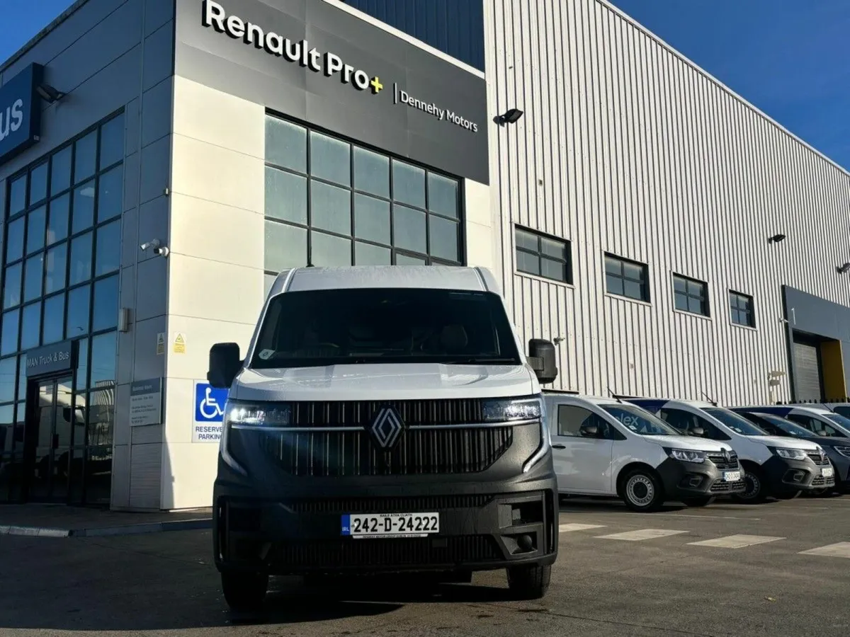 Renault Master EX DEMOS 251 - REDUCED - Image 2