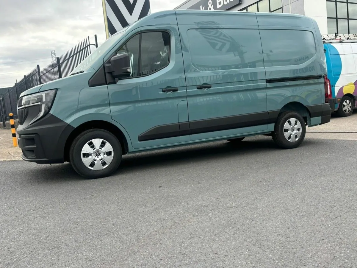 Renault Master MWB MM33 130 Start L2H2 - Image 3