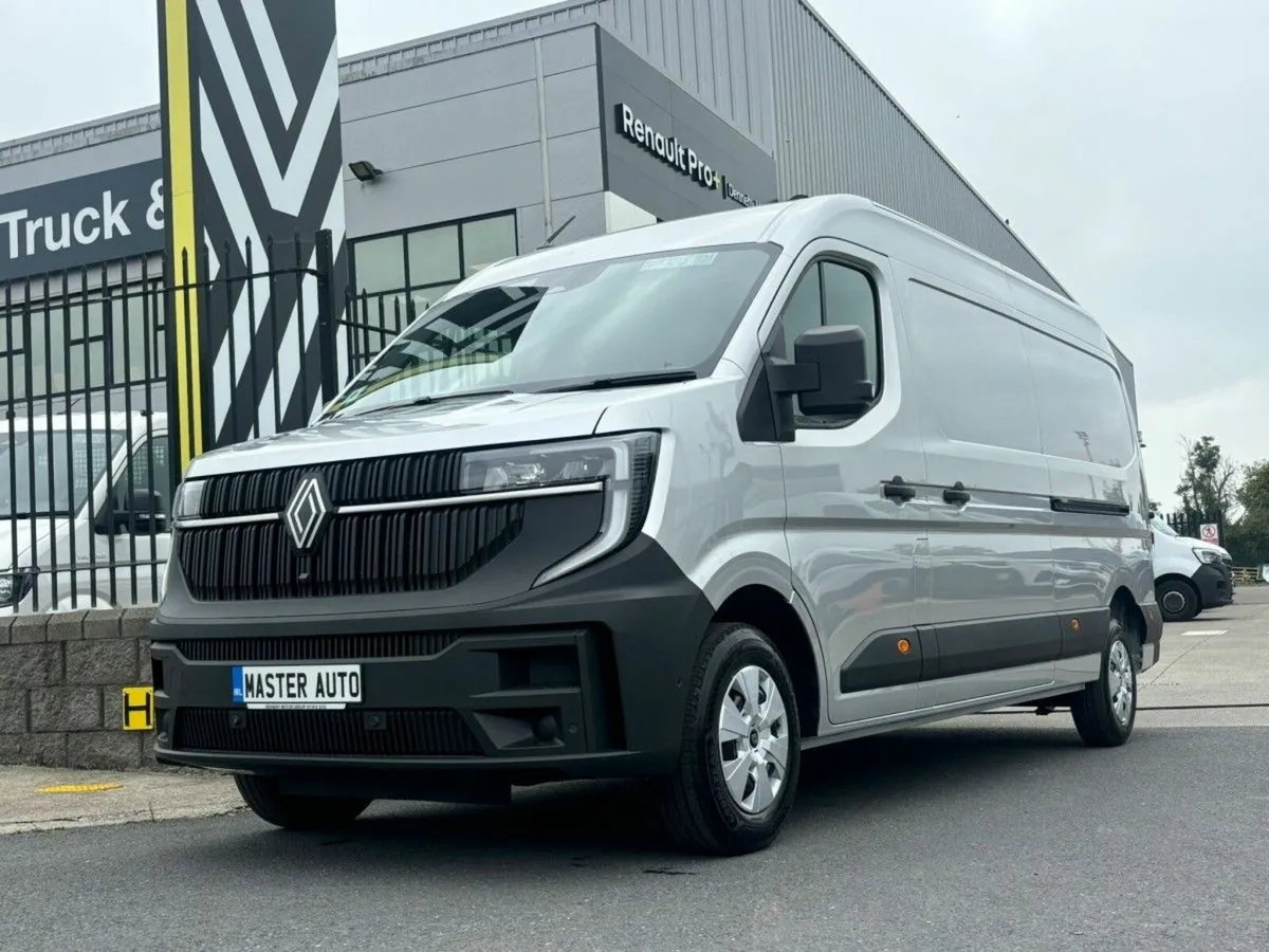 Renault Master LM35 170HP Auto Start L3H2 - Image 1