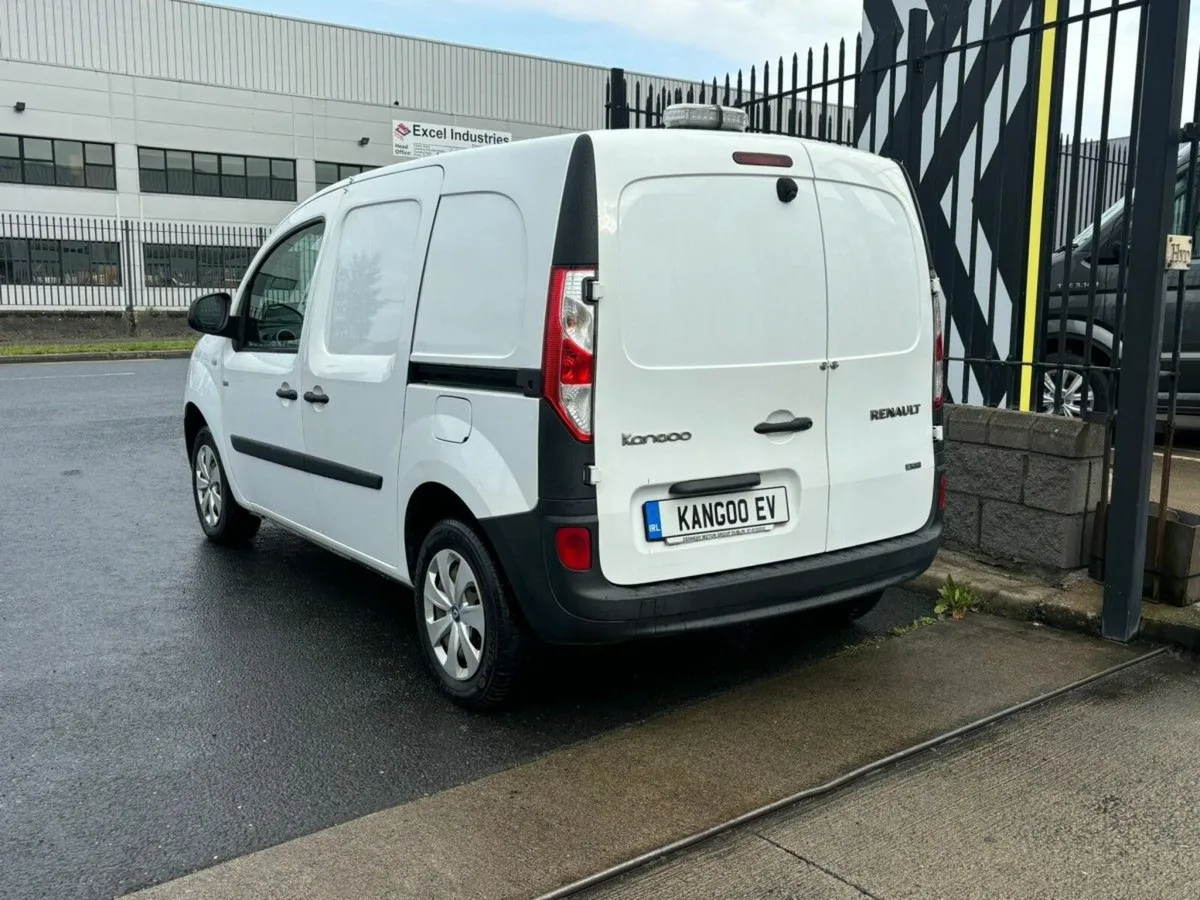 Renault Kangoo FULLY ELECTRIC - HEAVILY DISCOUNTED - Image 3
