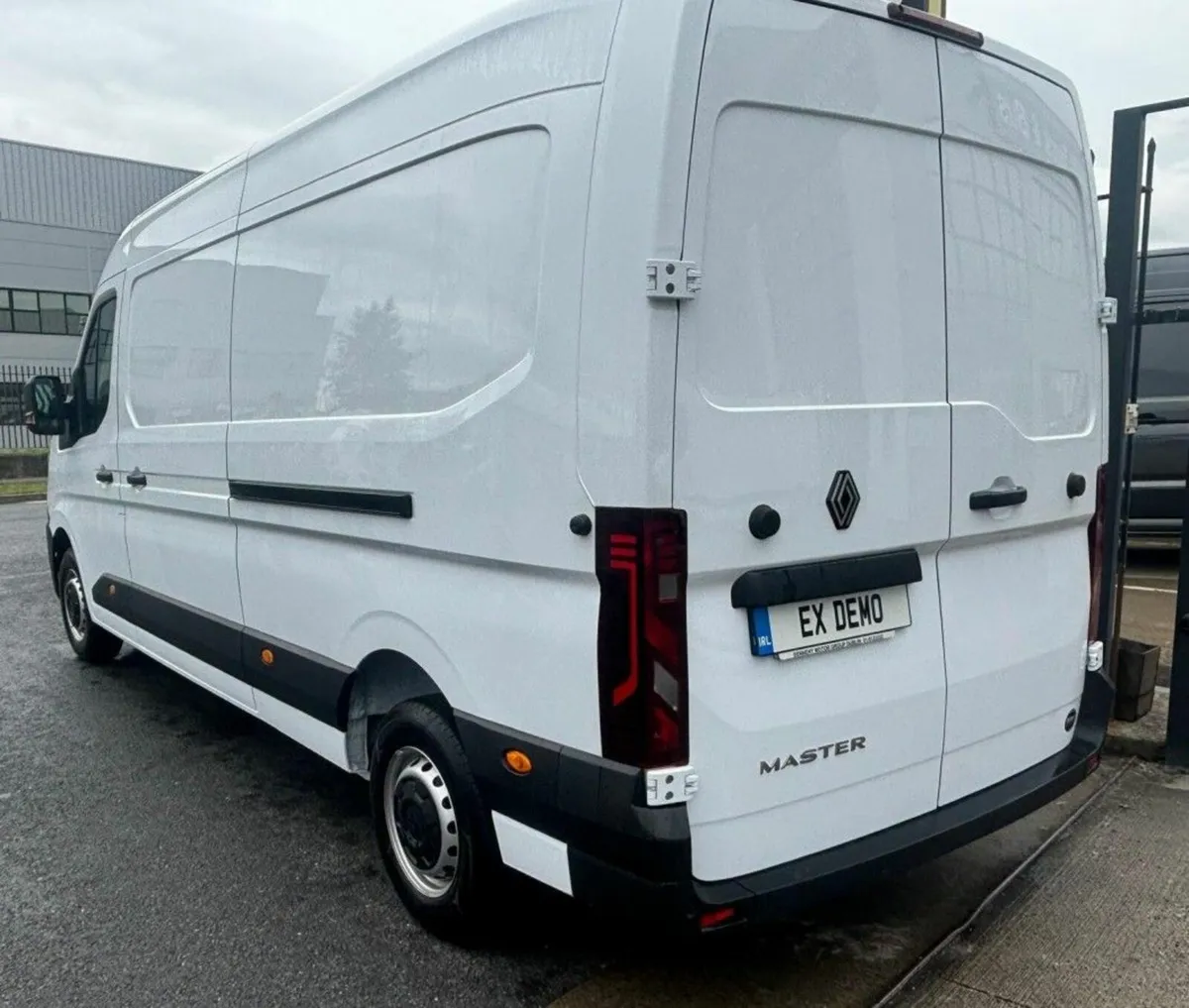 Renault Master EX DEMO - 2025(251) REDUCED - Image 3