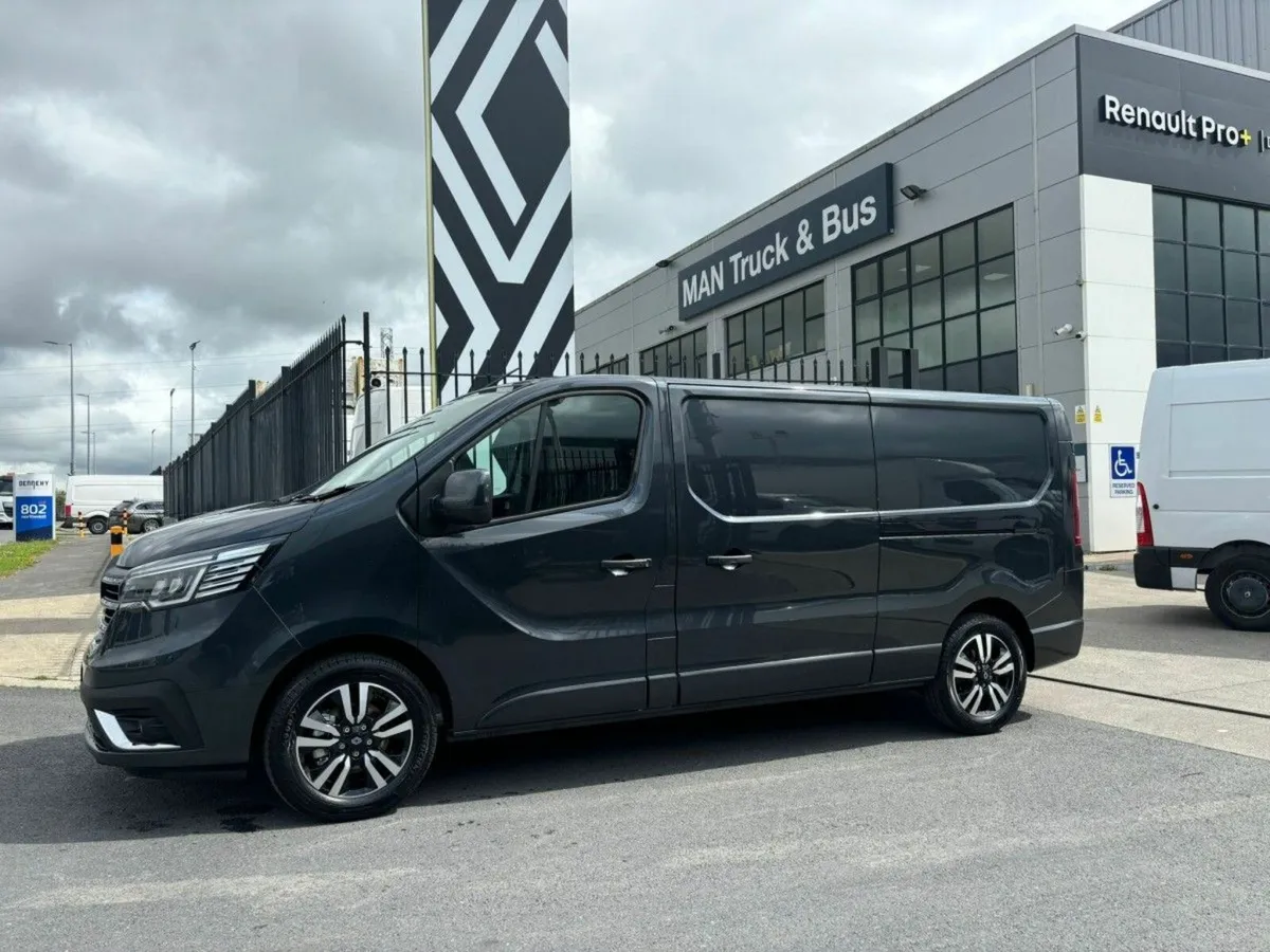 Renault Trafic AUTO EXTRA SPORT AVAIABLE FOR JULY - Image 1