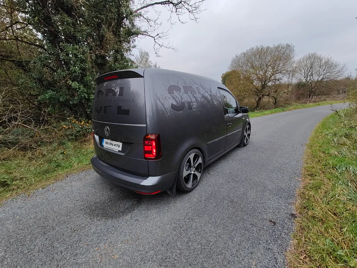 Volkswagen Caddy DSG 2.0 TDI 2019 - Image 2