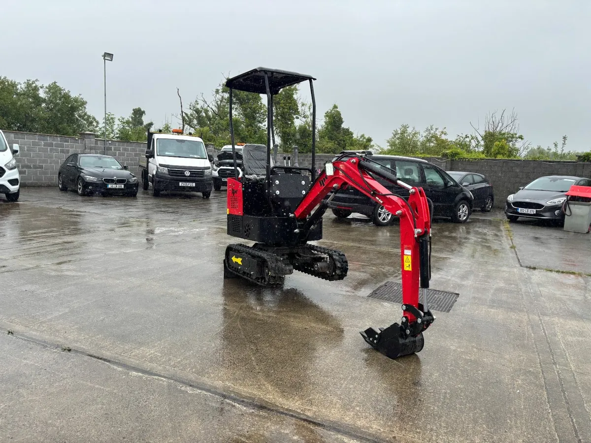 JPC... HT 12 MINI DIGGER... - Image 2