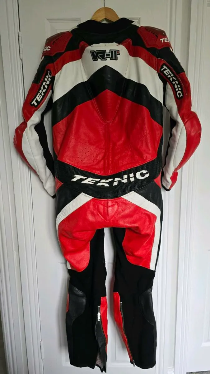 Motorbikes gear - Image 2