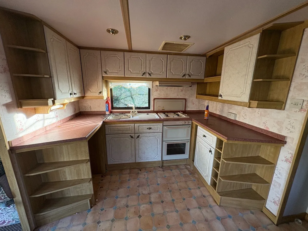 3 bedroom mobile home - Image 2