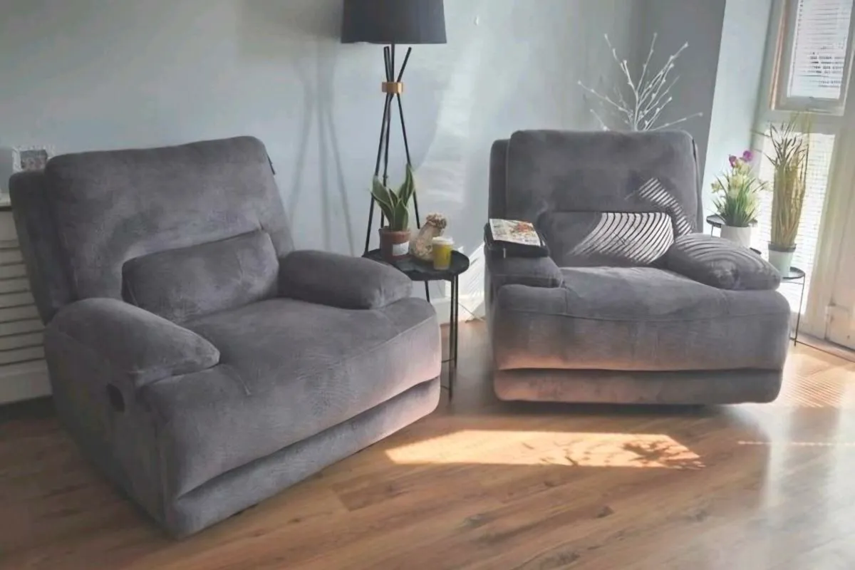 Recliner Armchairs - Image 1