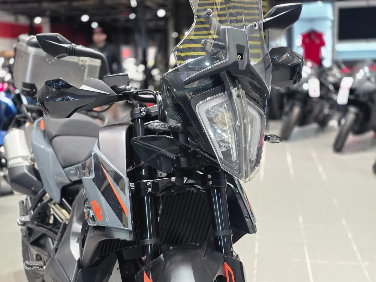 KTM 890 Adventure  2022 - Image 4