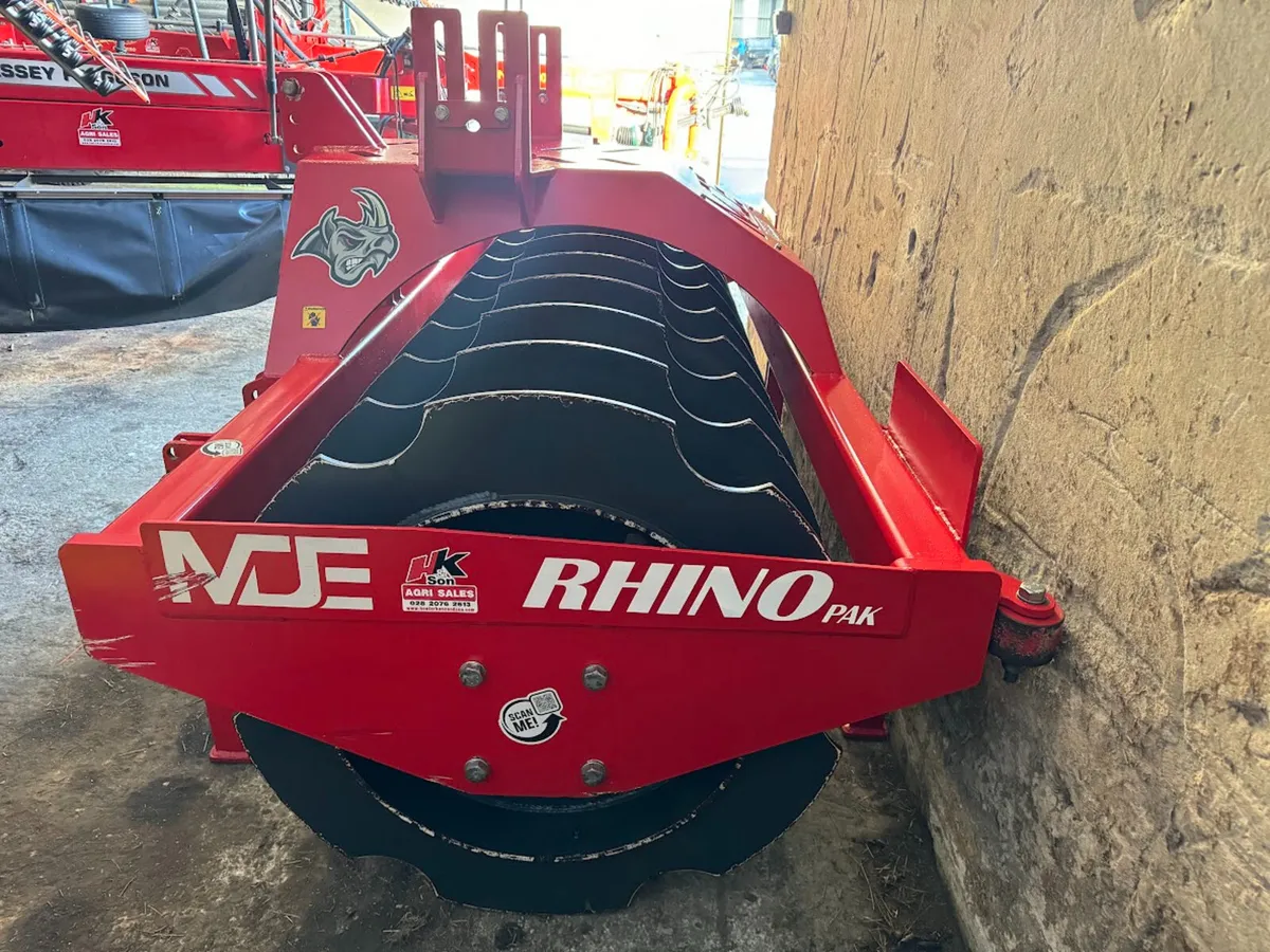 2024 MDE Silage Compactor - Image 3