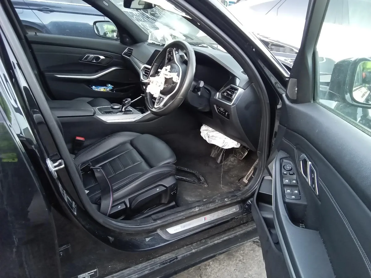 2019 320d M SPORT BREAKING FOR PARTS - Image 4
