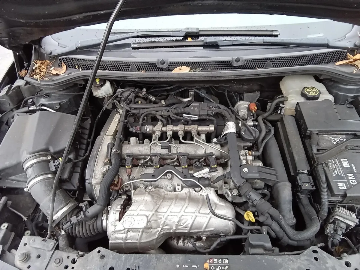 2013 VAUXHALL ASTRA BREAKING FOR PARTS - Image 3