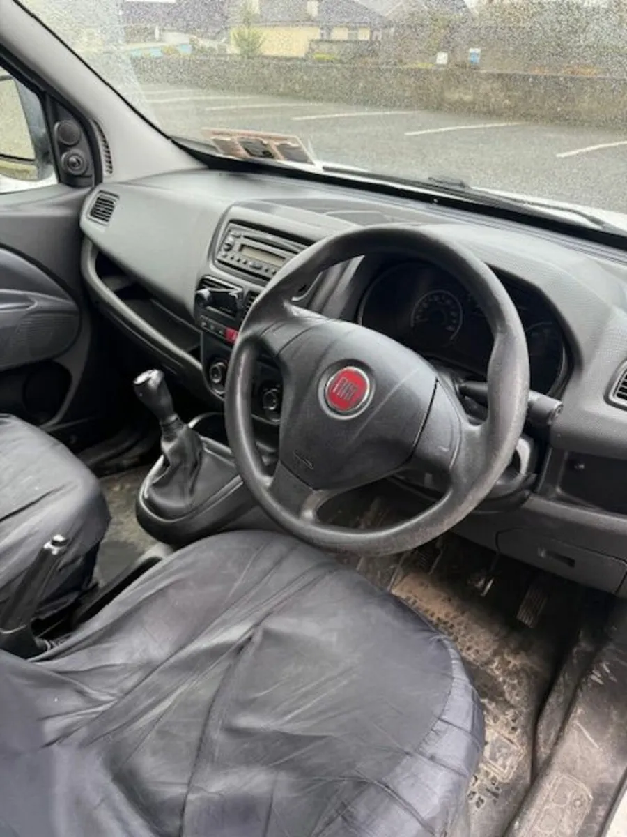 Fiat Doblo 2012 - Image 2