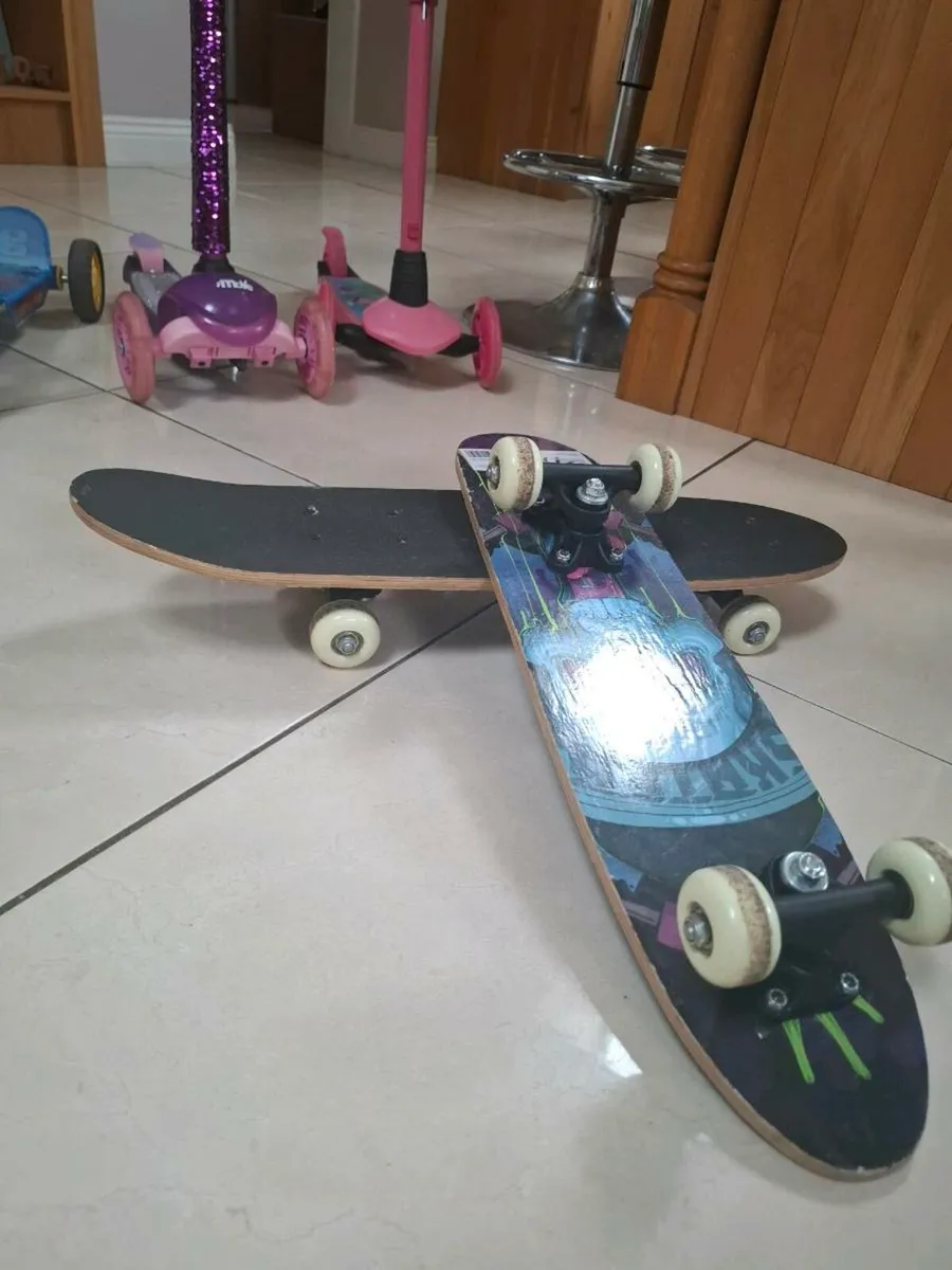 Outdoor toys - Image 1