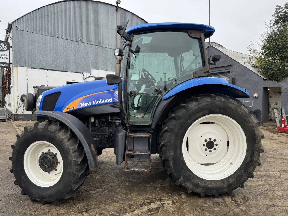 2006 New Holland TS110 A - Image 2